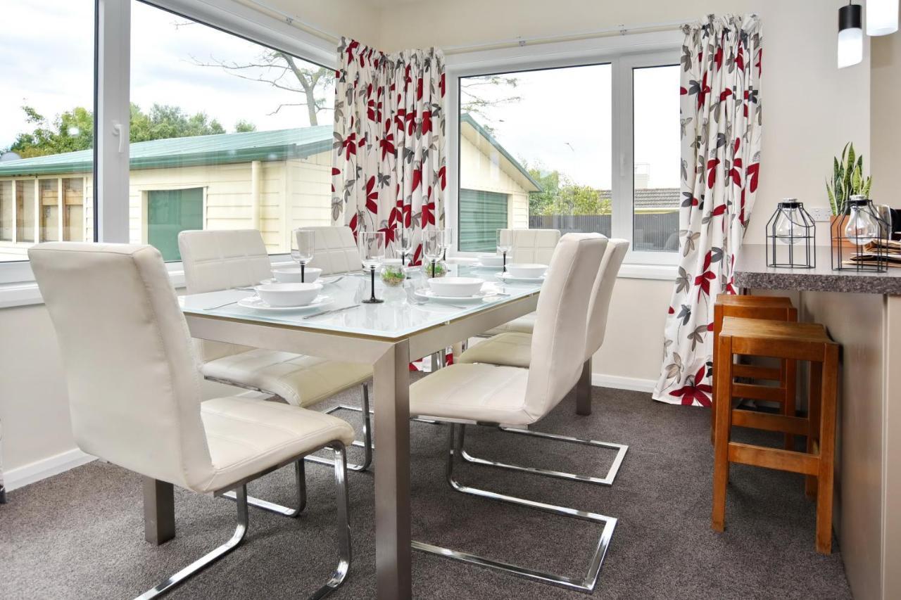Weston Villa - Spacious & Family Friendly - Bookahome Κράισττσερτς Εξωτερικό φωτογραφία